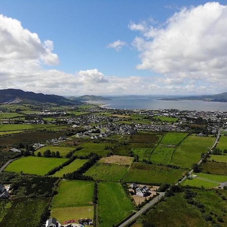 Sally'S Vineyard Buncrana Extérieur photo