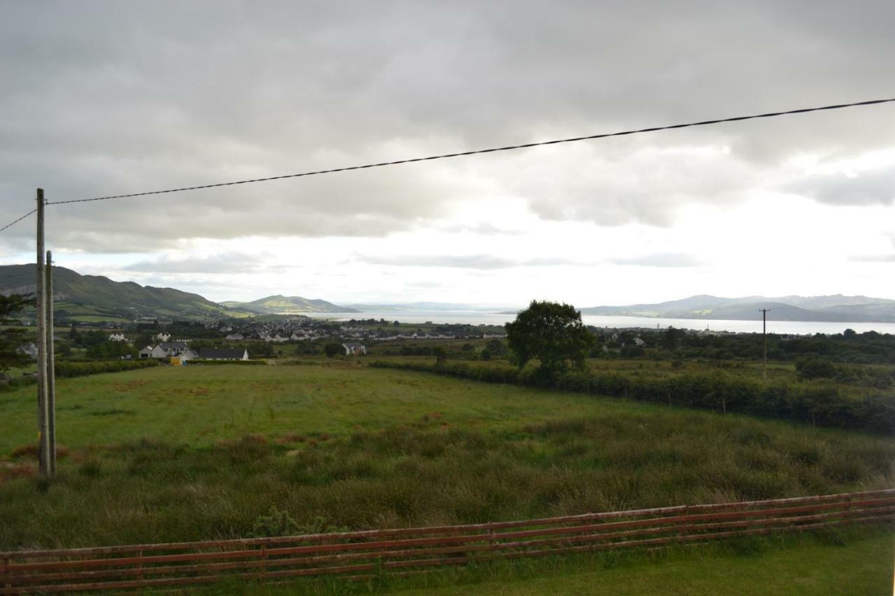 Sally'S Vineyard Buncrana Extérieur photo