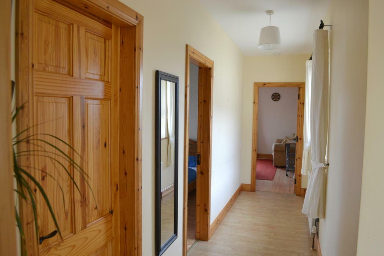 Sally'S Vineyard Buncrana Extérieur photo